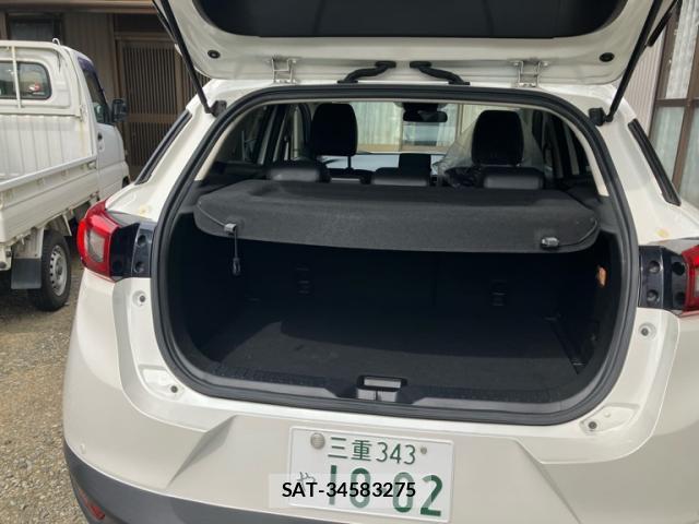 Mazda CX-3 2017-08 8876240-12
