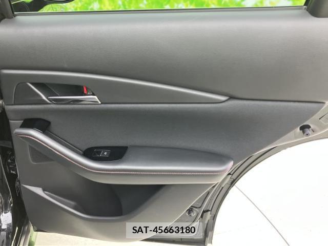 Mazda CX-30 2023-02 8875919-6