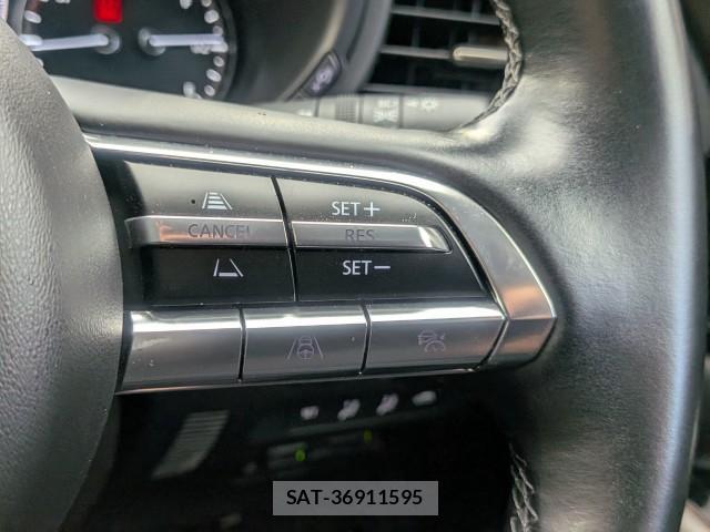 Mazda CX-30 2023-10 8876180-10