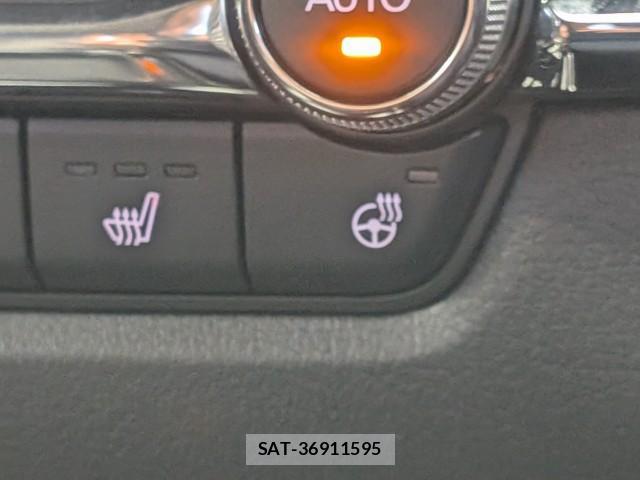 Mazda CX-30 2023-10 8876180-16