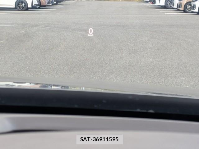 Mazda CX-30 2023-10 8876180-18