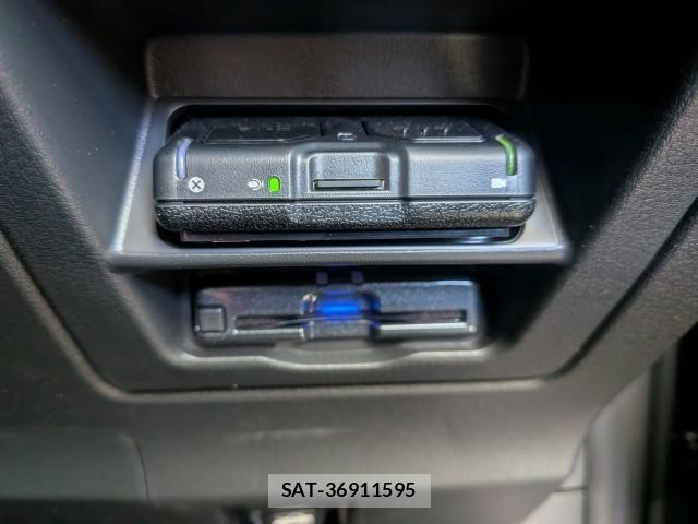 Mazda CX-30 2023-10 8876180-6