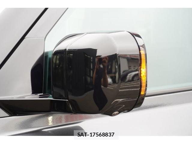 Land Rover DEFENDER 2023-12 8877005-12