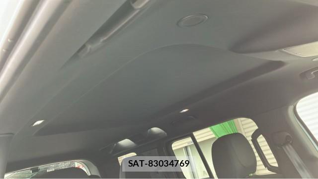 Land Rover DEFENDER 2021-08 8877099-15