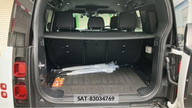 Land Rover DEFENDER 2021-08 8877099-17