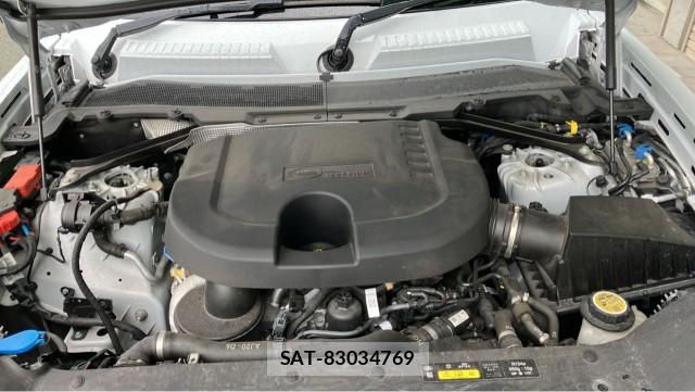 Land Rover DEFENDER 2021-08 8877099-7