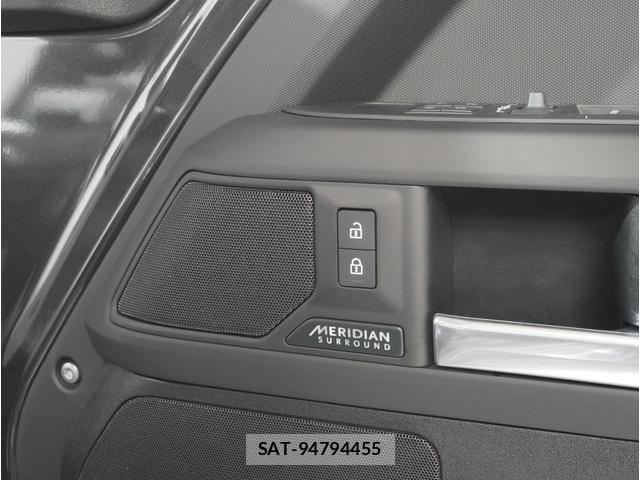 Land Rover DEFENDER 2025-06 8877596-5