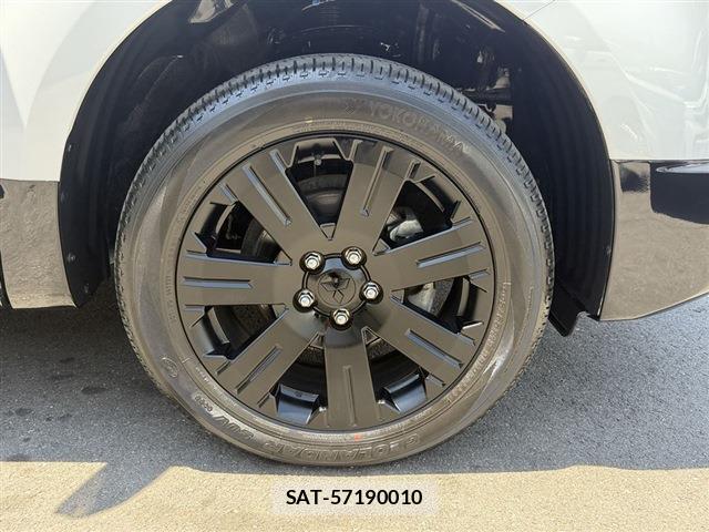 Mitsubishi DELICA 2024-06 8877094-14