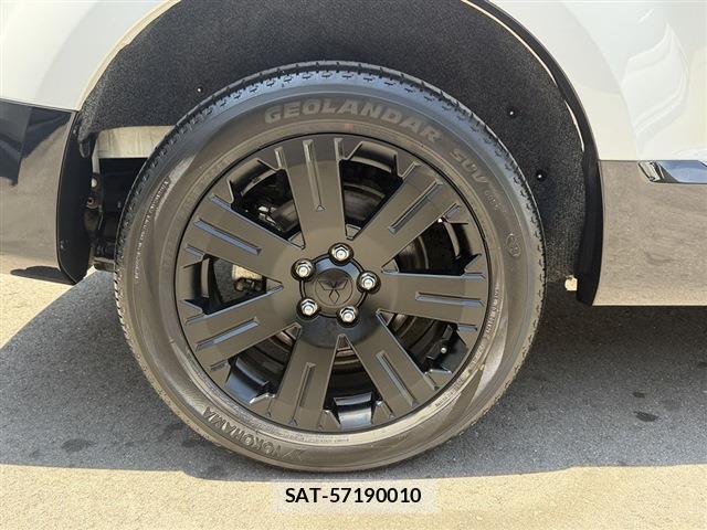 Mitsubishi DELICA 2024-06 8877094-15