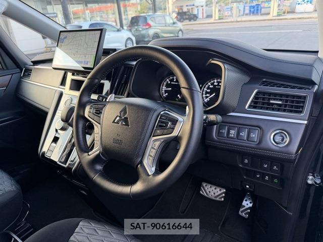 Mitsubishi DELICA 2025-11 8877096-15