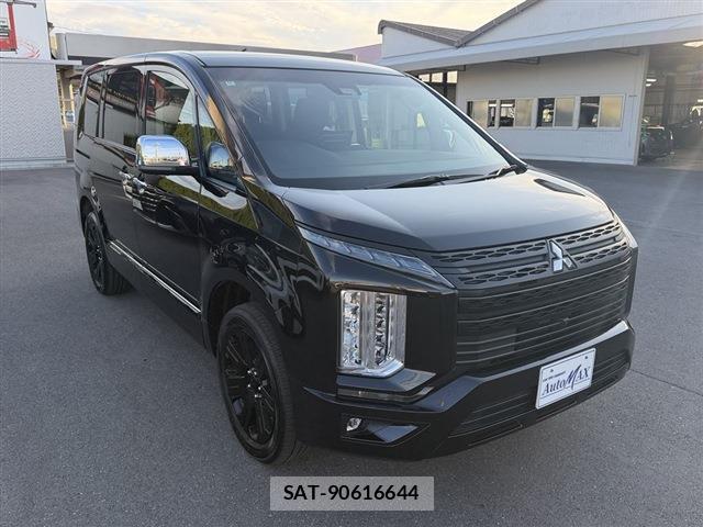 Mitsubishi DELICA 2025-11 8877096-5