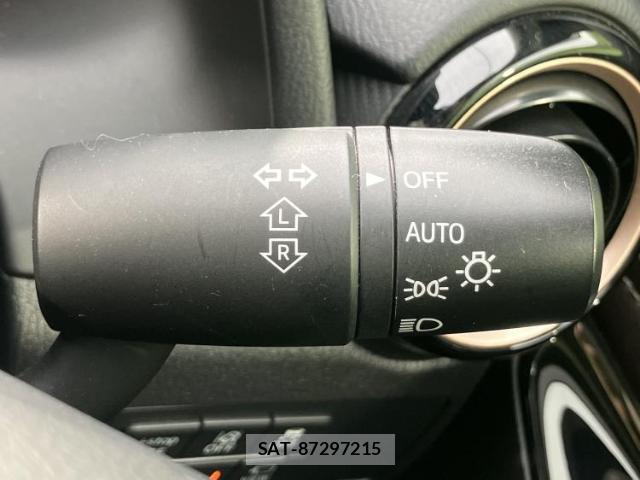 Mazda DEMIO 2019-07 8878309-14