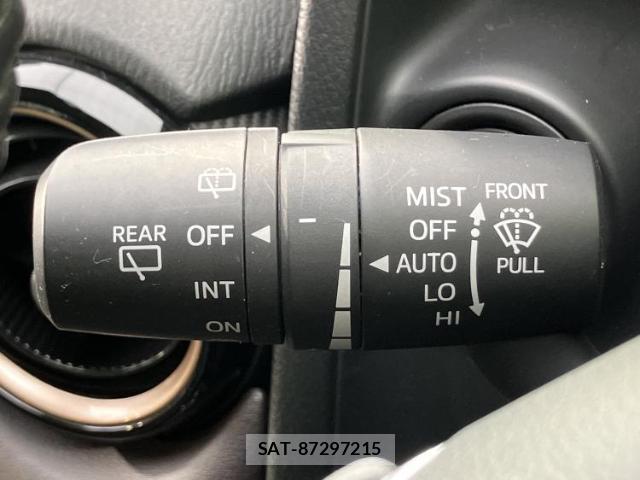 Mazda DEMIO 2019-07 8878309-15