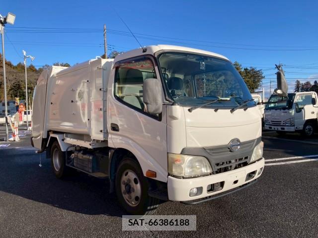 Hino DUTRO 2013-03 8876843-2