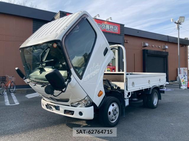 Hino DUTRO 2018-04 8876850-8