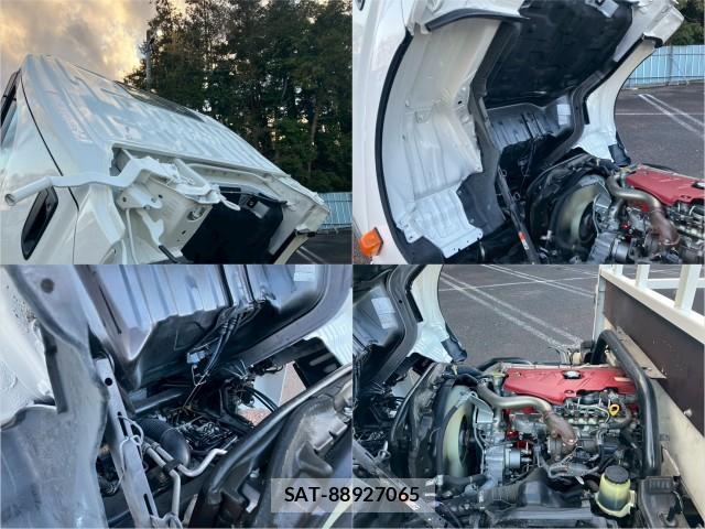 Hino DUTRO 2018-08 8876858-11