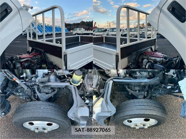 Hino DUTRO 2018-08 8876858-13