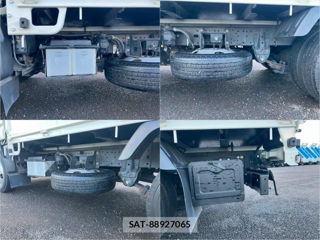 Hino DUTRO 2018-08 8876858-14