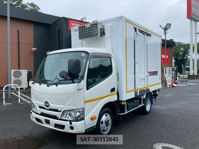 Hino DUTRO 2020-05 8876928-0