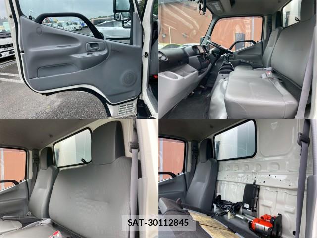Hino DUTRO 2020-05 8876928-18