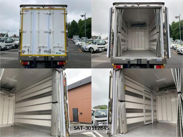 Hino DUTRO 2020-05 8876928-6