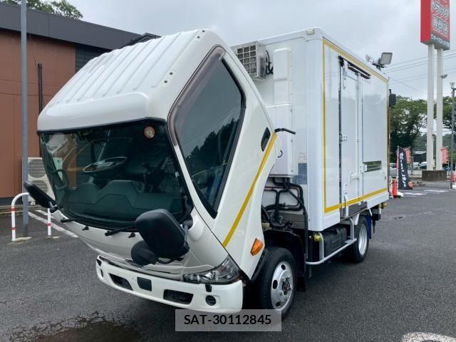 Hino DUTRO 2020-05 8876928-8