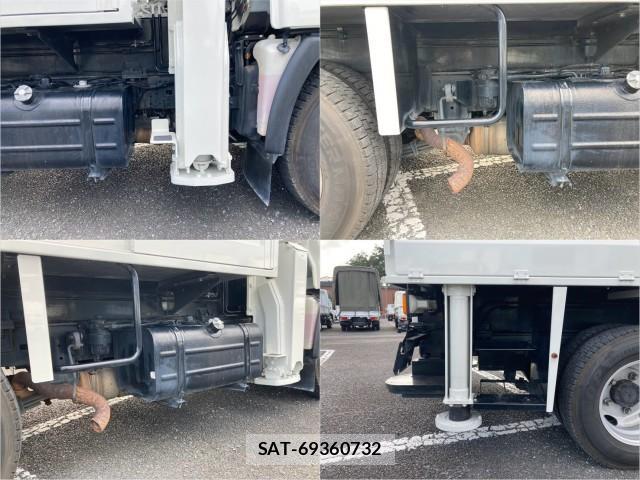 Hino DUTRO 2018-04 8876945-15