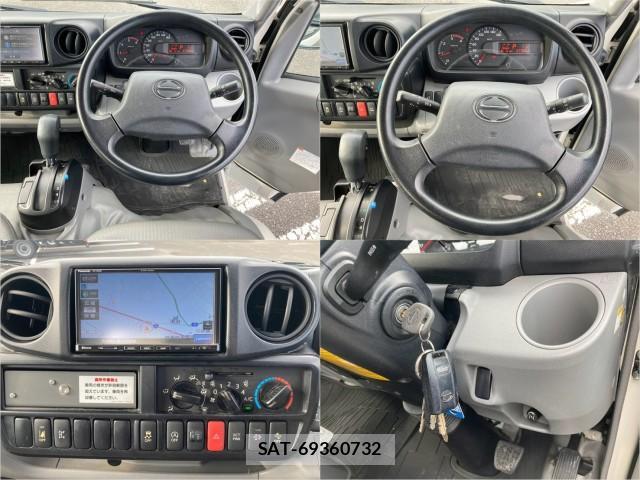 Hino DUTRO 2018-04 8876945-16