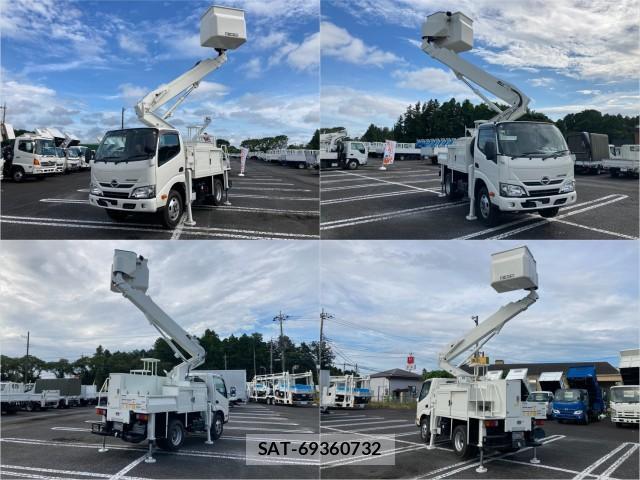 Hino DUTRO 2018-04 8876945-5