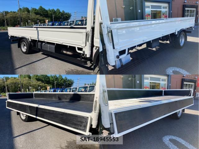 Hino DUTRO 2019-08 8876979-6