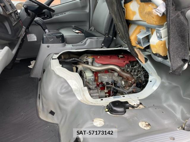 Hino DUTRO 2019-05 8876983-11