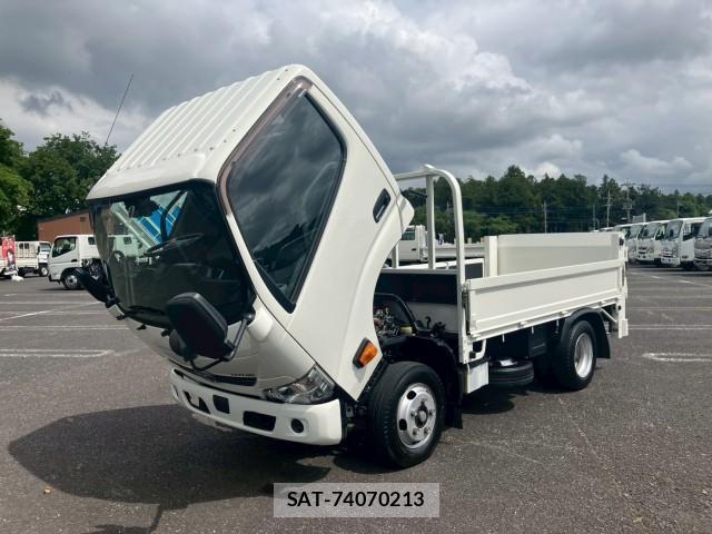 Toyota DYNA TRUCK 2018-01 8876885-8