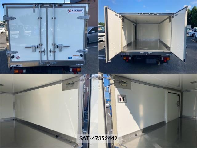 Toyota DYNA TRUCK 2016-03 8876940-6