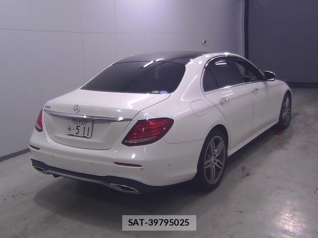 Mercedes Benz E-CLASS 2017-02 8877403-4