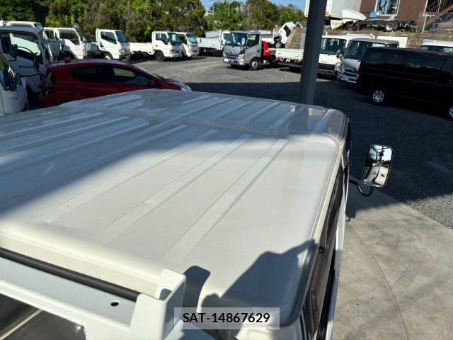Isuzu ELF TRUCK 2020-12 8876810-12