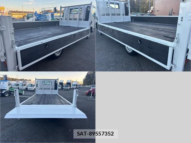 Isuzu ELF TRUCK 2011-02 8876814-7