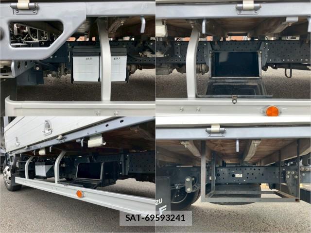 Isuzu ELF TRUCK 2016-03 8876815-13