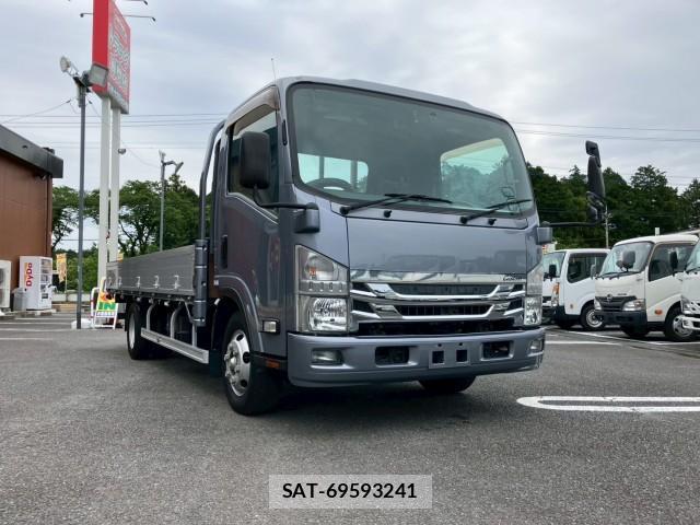 Isuzu ELF TRUCK 2016-03 8876815-2