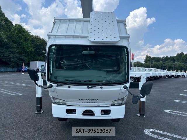 Isuzu ELF TRUCK 2011-12 8876818-9