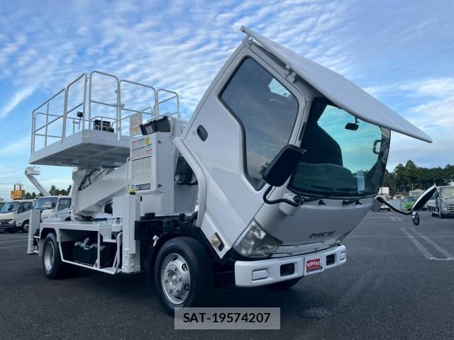 Isuzu ELF TRUCK 2011-05 8876819-10