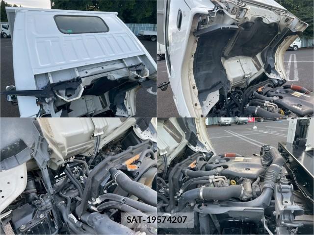 Isuzu ELF TRUCK 2011-05 8876819-11