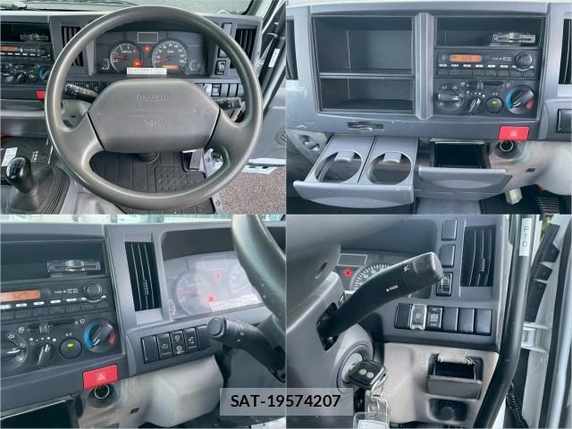 Isuzu ELF TRUCK 2011-05 8876819-16