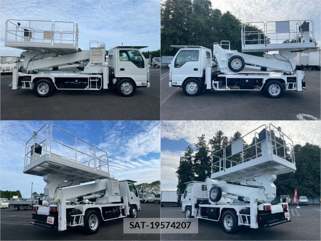 Isuzu ELF TRUCK 2011-05 8876819-3