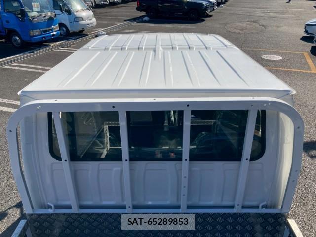 Isuzu ELF TRUCK 2020-03 8876828-9