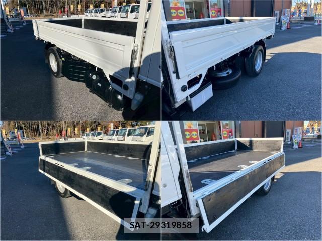 Isuzu ELF TRUCK 2016-10 8876838-6