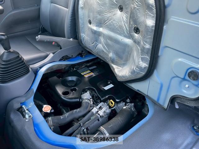 Isuzu ELF TRUCK 2018-11 8876847-11