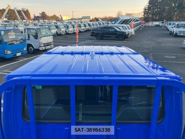 Isuzu ELF TRUCK 2018-11 8876847-9