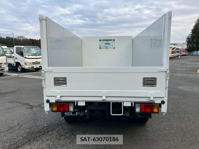 Isuzu ELF TRUCK 2020-09 8876852-4