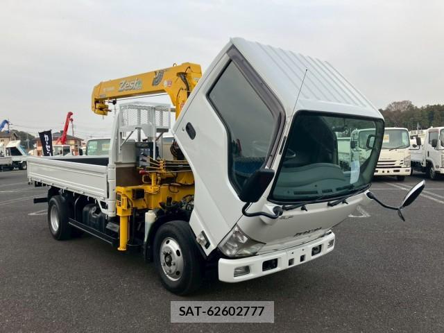 Isuzu ELF TRUCK 2012-11 8876870-10