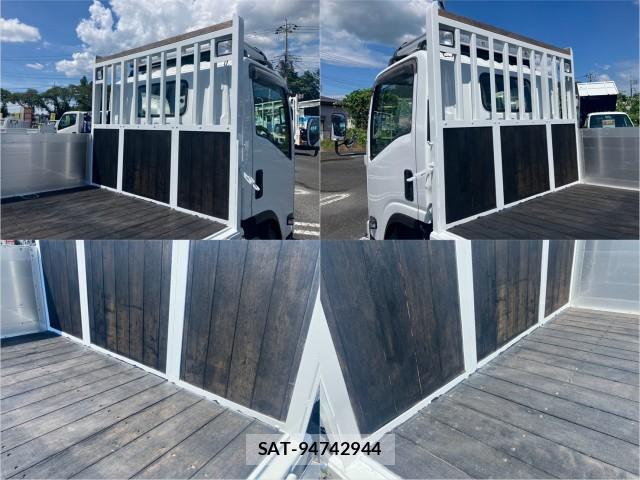 Isuzu ELF TRUCK 2017-10 8876947-5